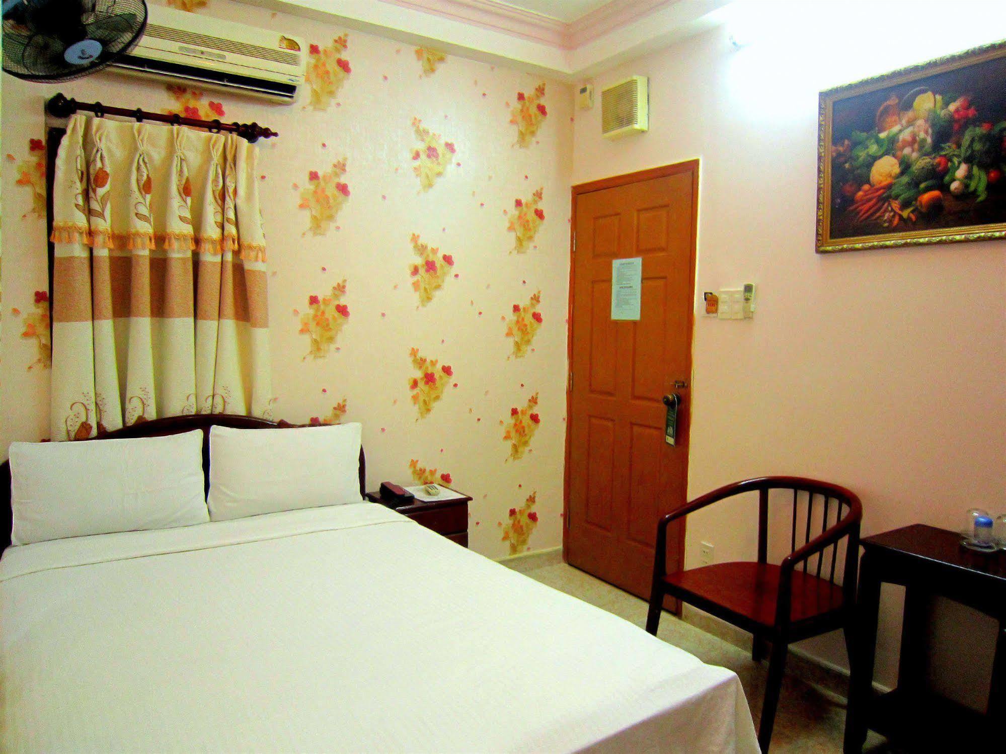 Thuy Tien Hotel Хошимин Экстерьер фото
