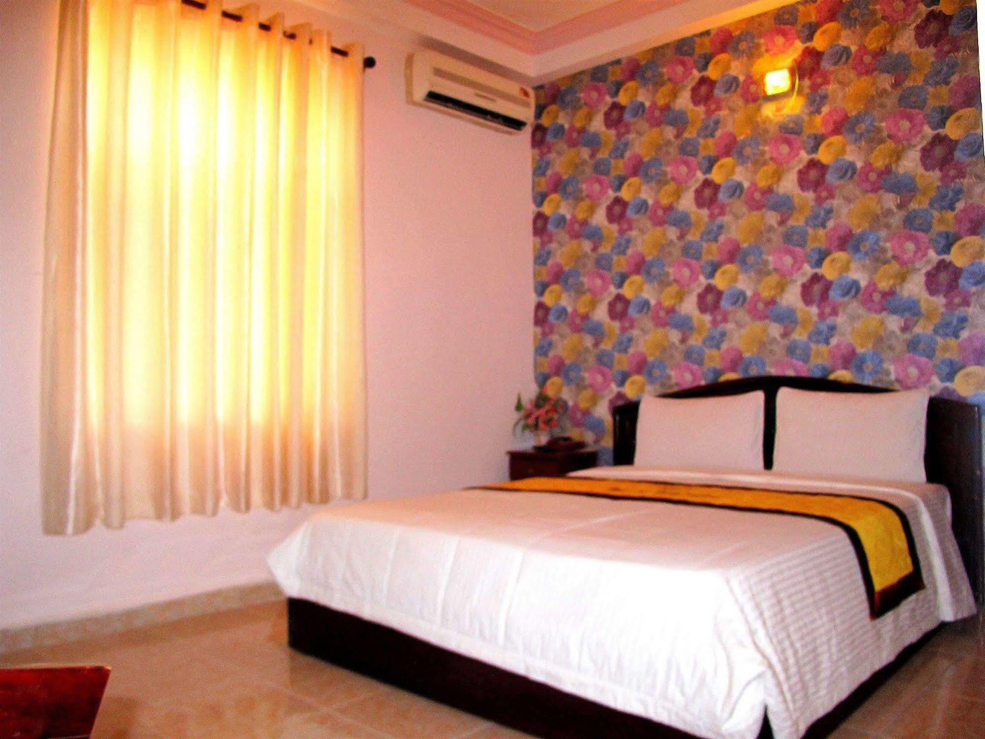 Thuy Tien Hotel Хошимин Экстерьер фото
