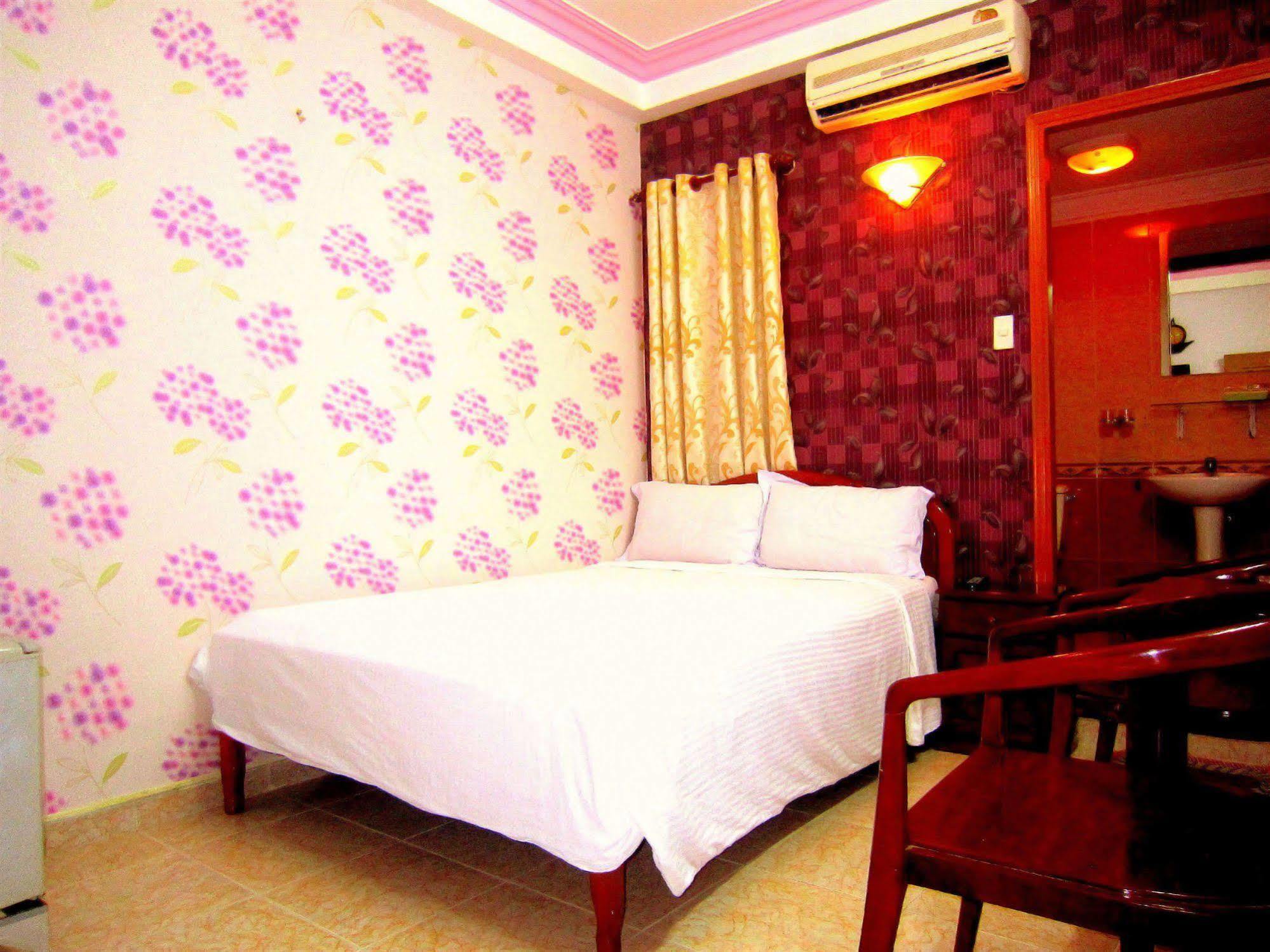 Thuy Tien Hotel Хошимин Экстерьер фото